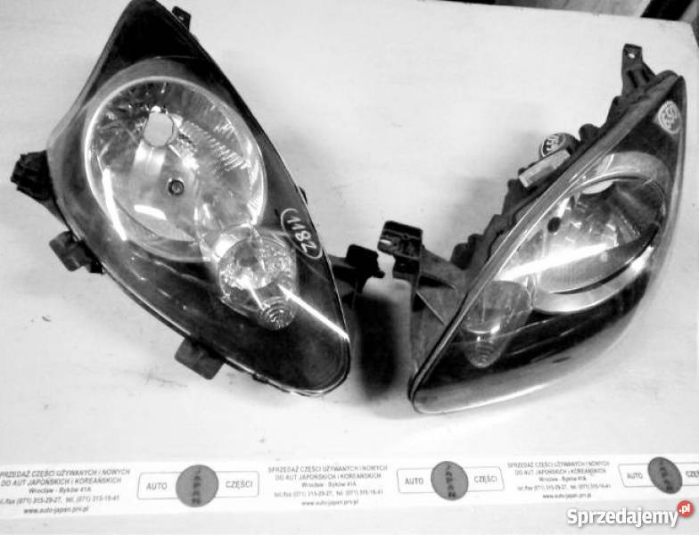 Toyota aygo reflektor lewy prawy lampa lewa Akcesoria Wrocław
