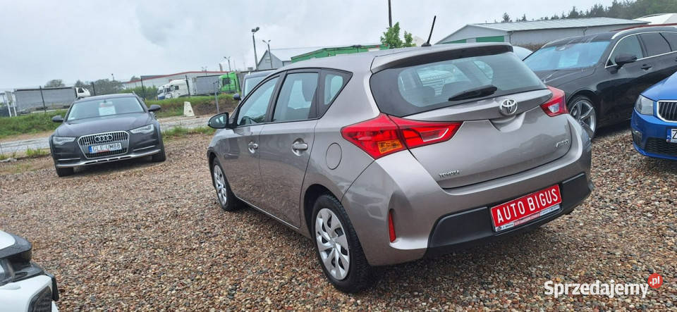 Toyota Auris climatronic ledy II 2012 komputer pokładowy Auris Lębork sprzedam