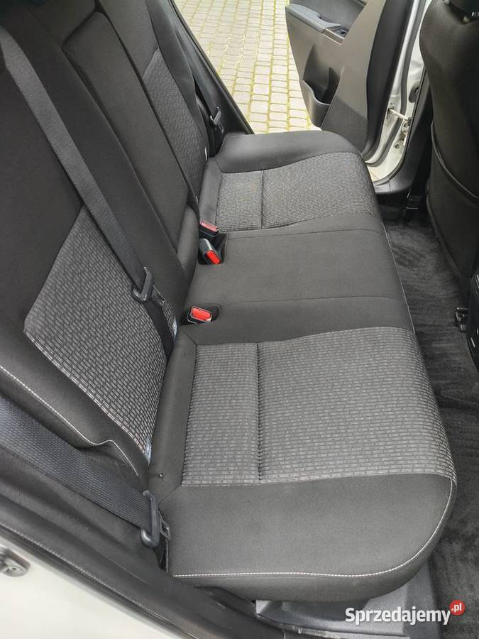 Toyota Auris Touring Sports Hybrid 18 136 2015 mazowieckie Raszyn