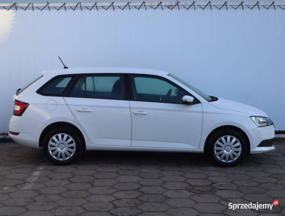 Skoda Fabia 10 Rok produkcji 2019 Łódź
