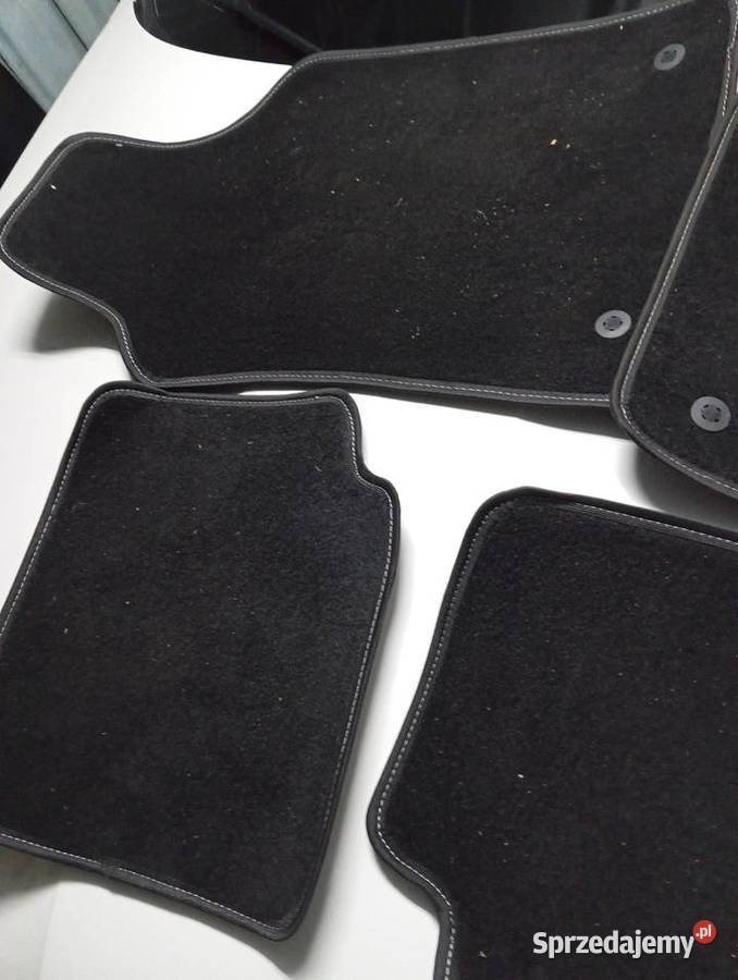 Sprzedam dywaniki welurowe Fiat 500 wielkopolskie
