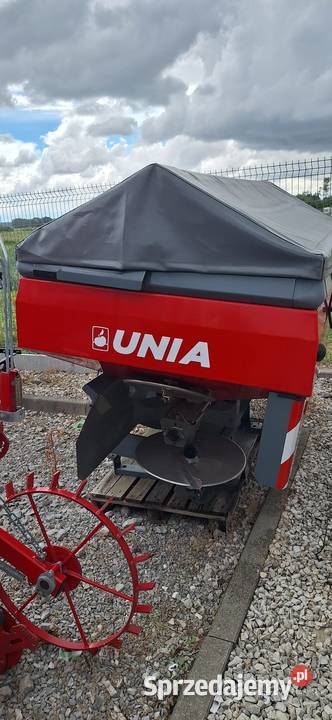 Rozsiewacz nawozów dwutarczowy Unia MXL 1200 Jatutów