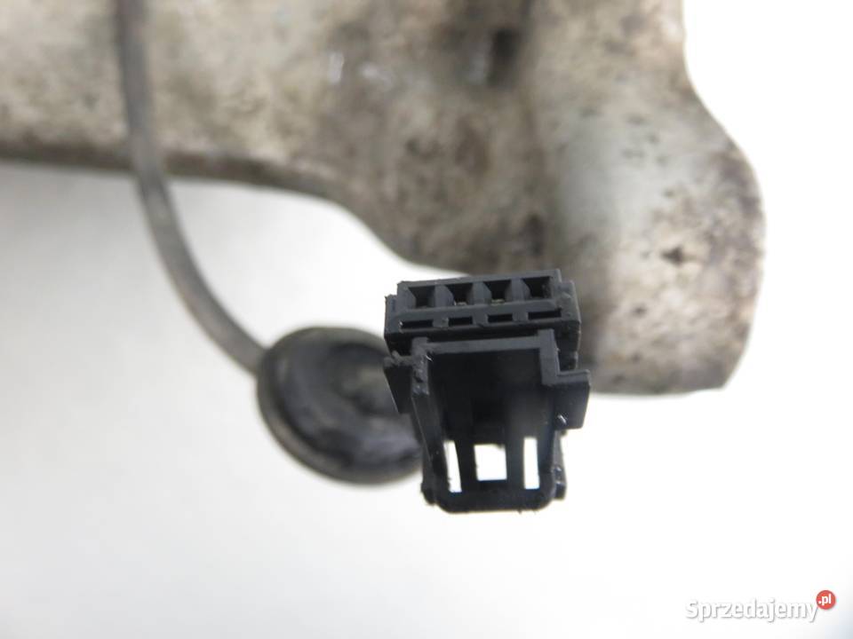 ZWROTNICA PRZEDNIA PRAWA AUDI A4 B6 18 T osobowe sprzedam