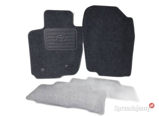 TOYOTA Rav4 Oryginalne dywaniki welurowe komplet Kąty Wrocławskie
