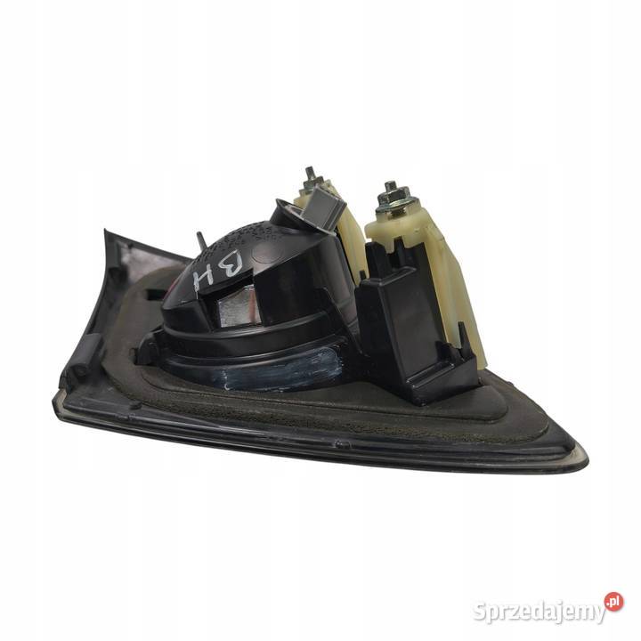 LAMPA PRAWA Mazda 3 I 0309 tylnia tylna prawy