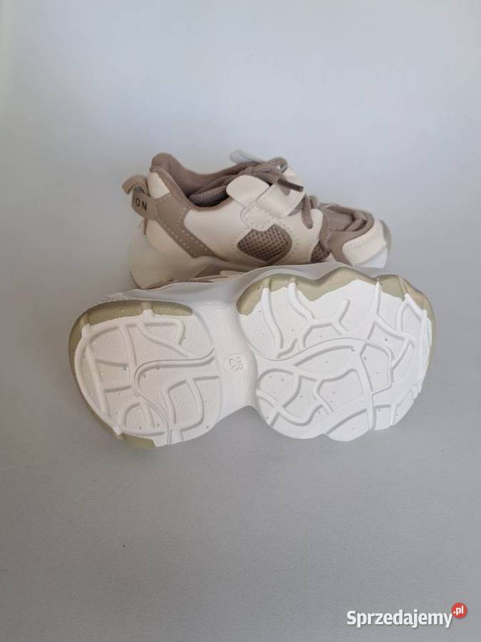 nowe buciki dziecka rozmiar 23 długość wkładki świętokrzyskie Sandomierz