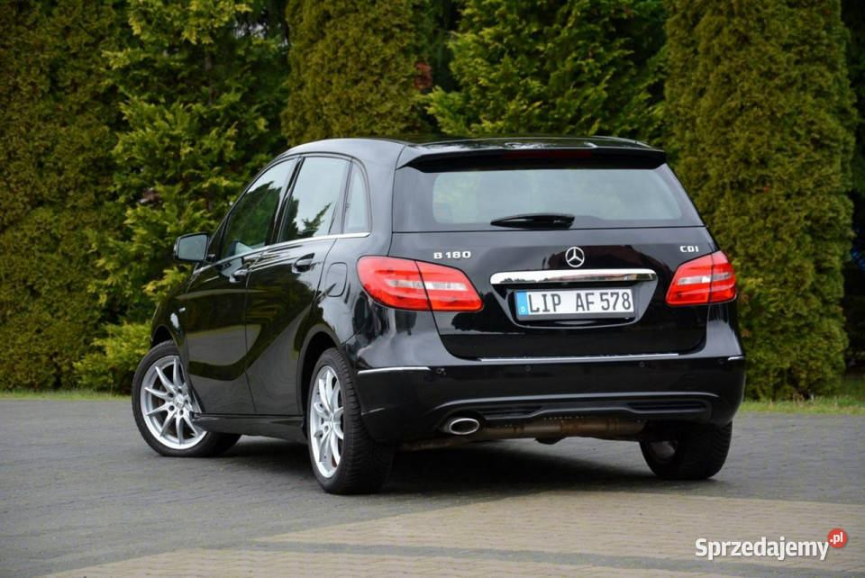 Mercedes B 180 Avantgarde Navi Skóry Kamera Rok produkcji 2012 Ostrów Mazowiecka sprzedam