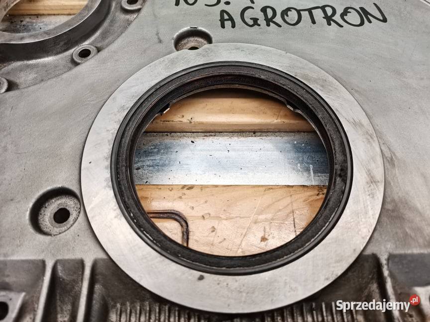 Pokrywa Deutzfahr Agrotron 04291483R wielkopolskie Wilkowo sprzedam