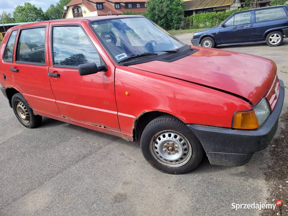 Fiat uno 0 9 grzecznościowe 850000km Spychowo sprzedam