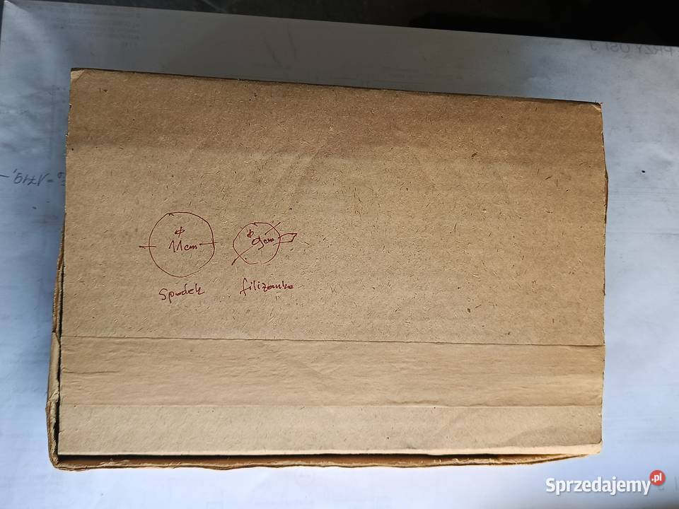 Filiżanka ze spodkiem hialitowa Huta HORTENSJA czarny