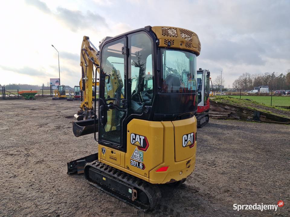 Minikoparka CAT 3016 przebieg 600mtg 2022r