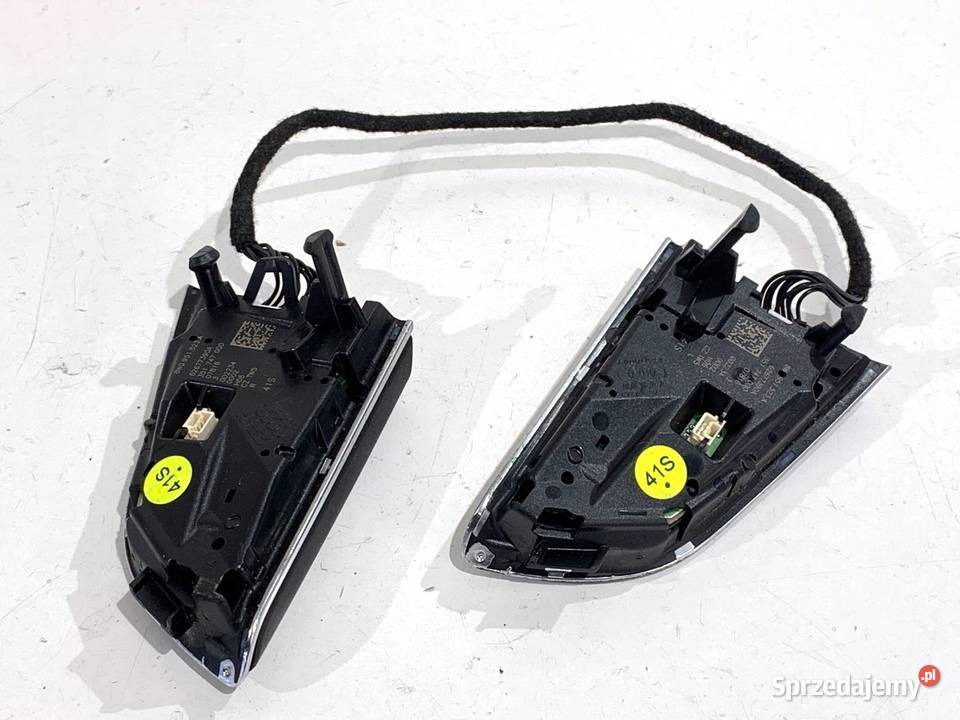 PRZEŁĄCZNIKI KIEROWNICY AUDI A4 B9 8W0951523A