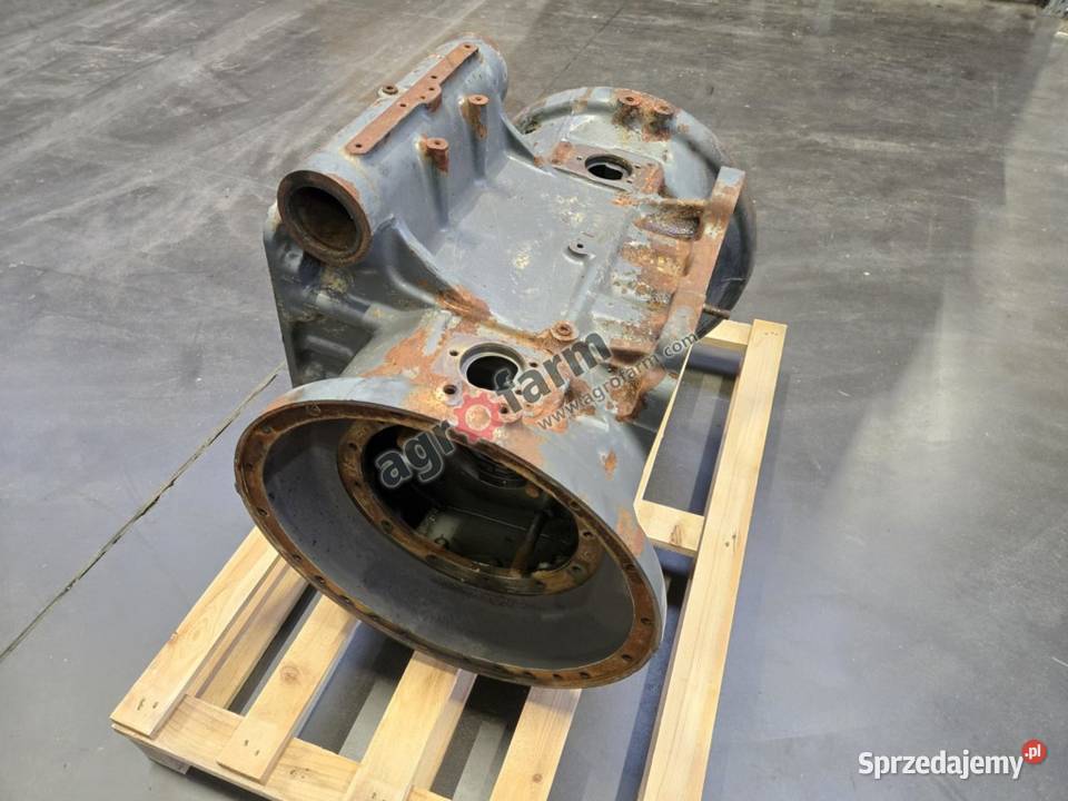 Obudowa tylnego mostu Fendt 818 820 Byków