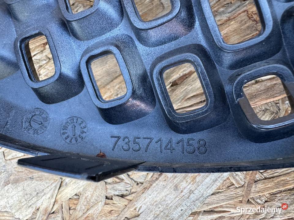 Środkowa kratka zderzaka przód Fiat 500e II 2 osobowe Części samochodowe Sieraków sprzedam