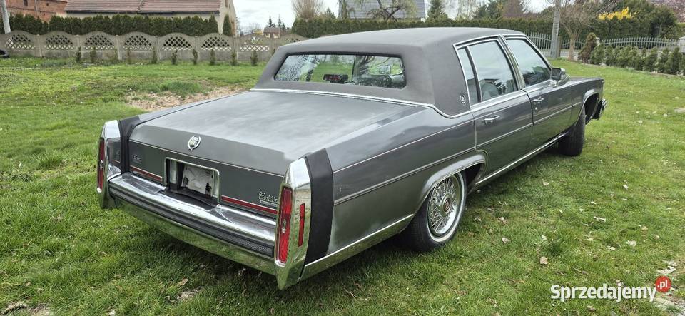 Cadillac brougham v8 Namysłów