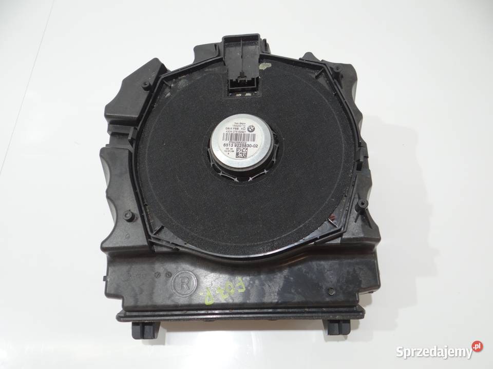 GŁOŚNIK SUBWOOFER PRAWY BMW F07 9225830 Strzyżewice