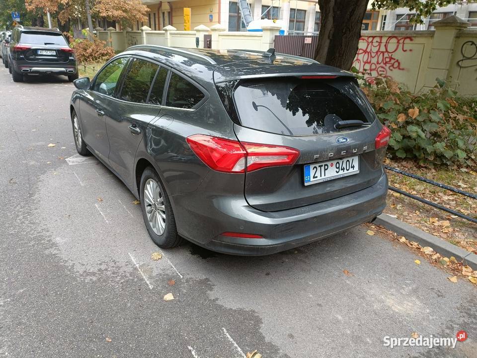 20 Diesel automat FORD Focus kombi wersja nieuszkodzony sprzedam