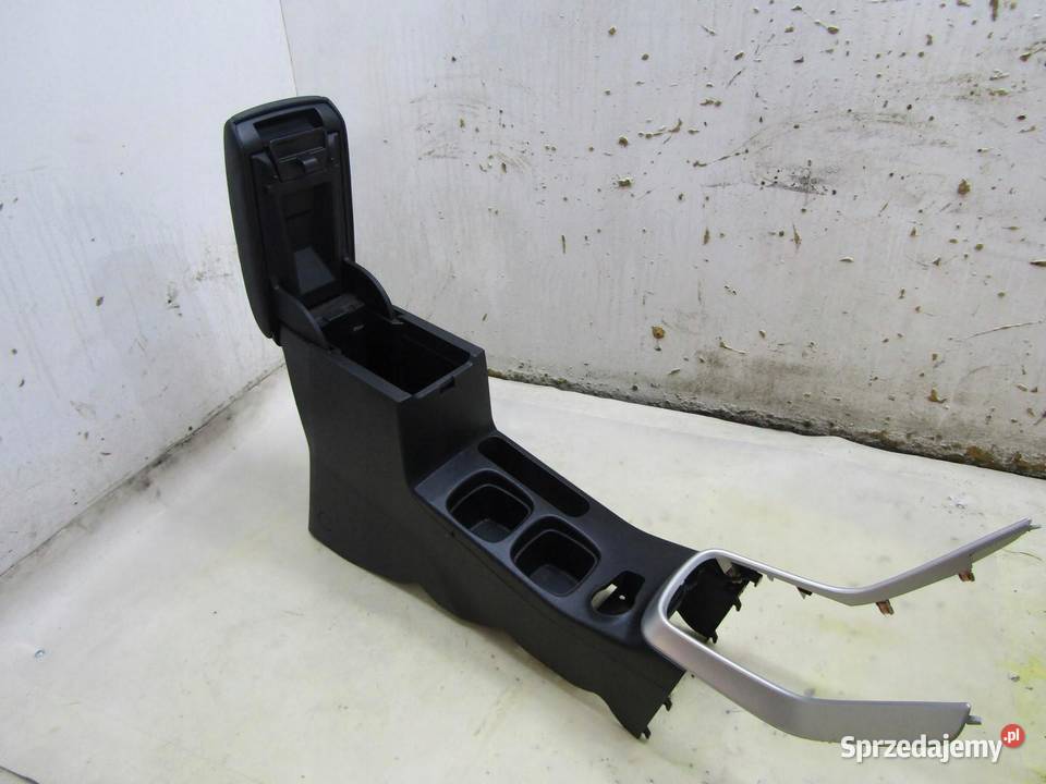 TUNEL ŚRODKOWY PODŁOKIETNIK SKÓRA SUZUKI SX4