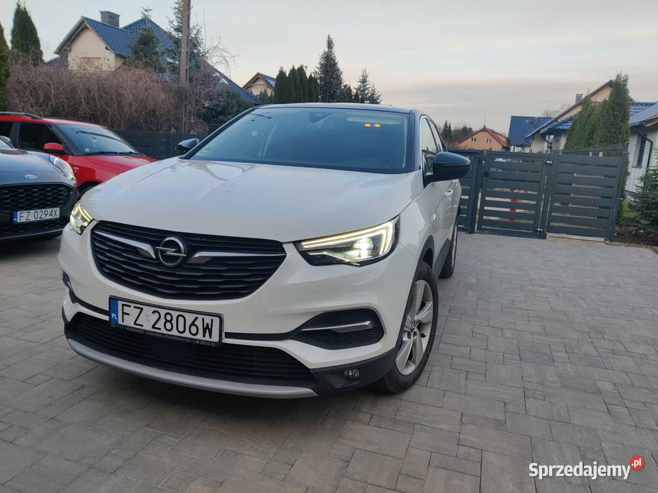 Sprzedam Auto Opel Grandland X bogato wyposażony 102000km Zielona Góra