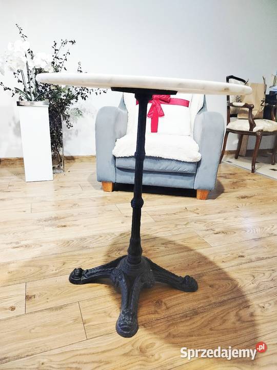 Stolik z marmurowym blatem i żeliwną nogą styl Tczew