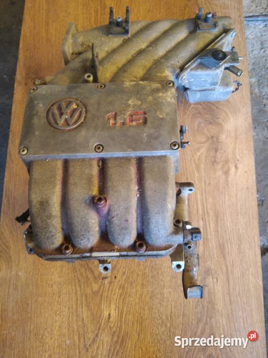 Kolektor ssący VW golf 3 16 v8 101 037133205 Rok produkcji 1996 łódzkie