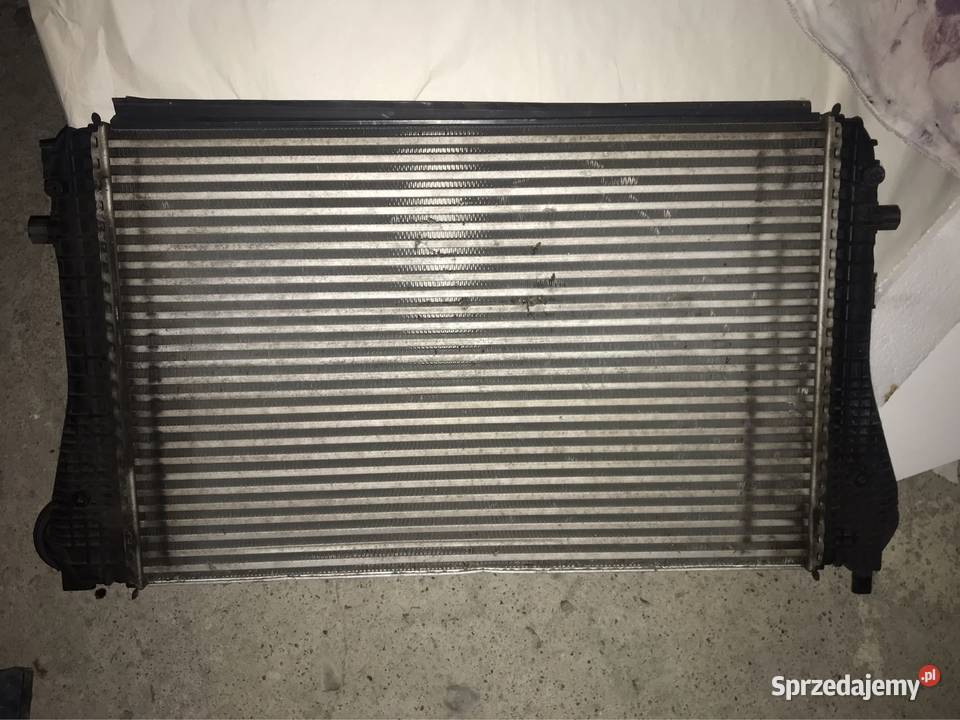 Intercooler 1K0 8P0 osobowe Układ chłodzenia Kozy sprzedam