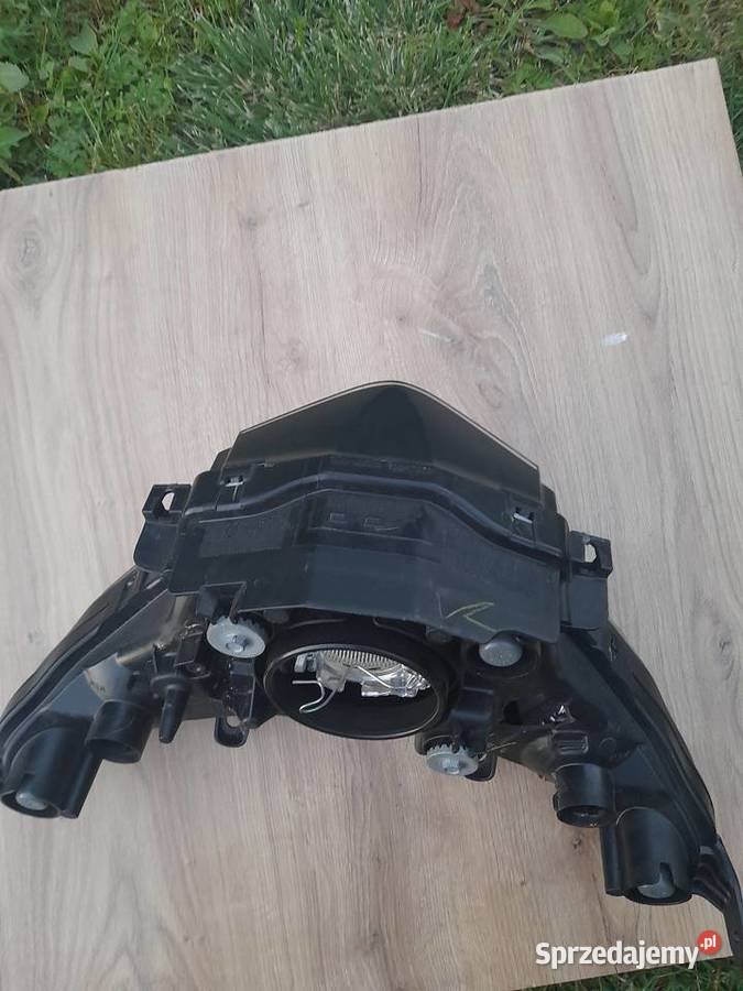 Reflektor lampa przód honda cbr 125 jc50 Częstoborowice