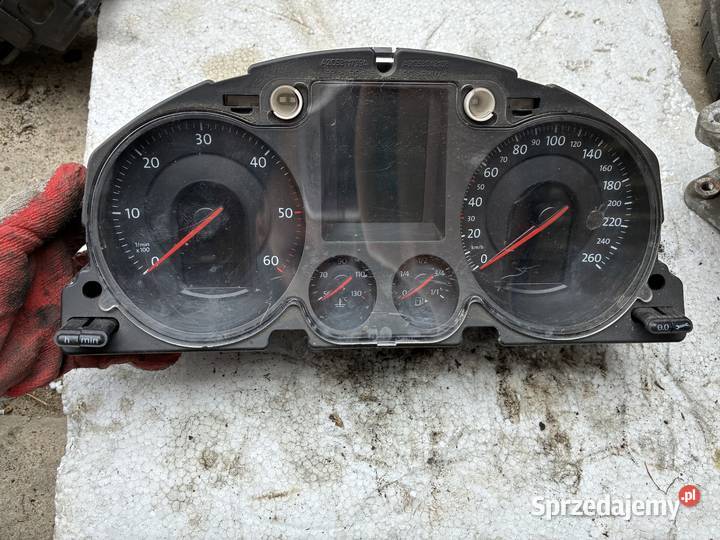 Licznik Zegar Volkswagen Passat B6 osobowe
