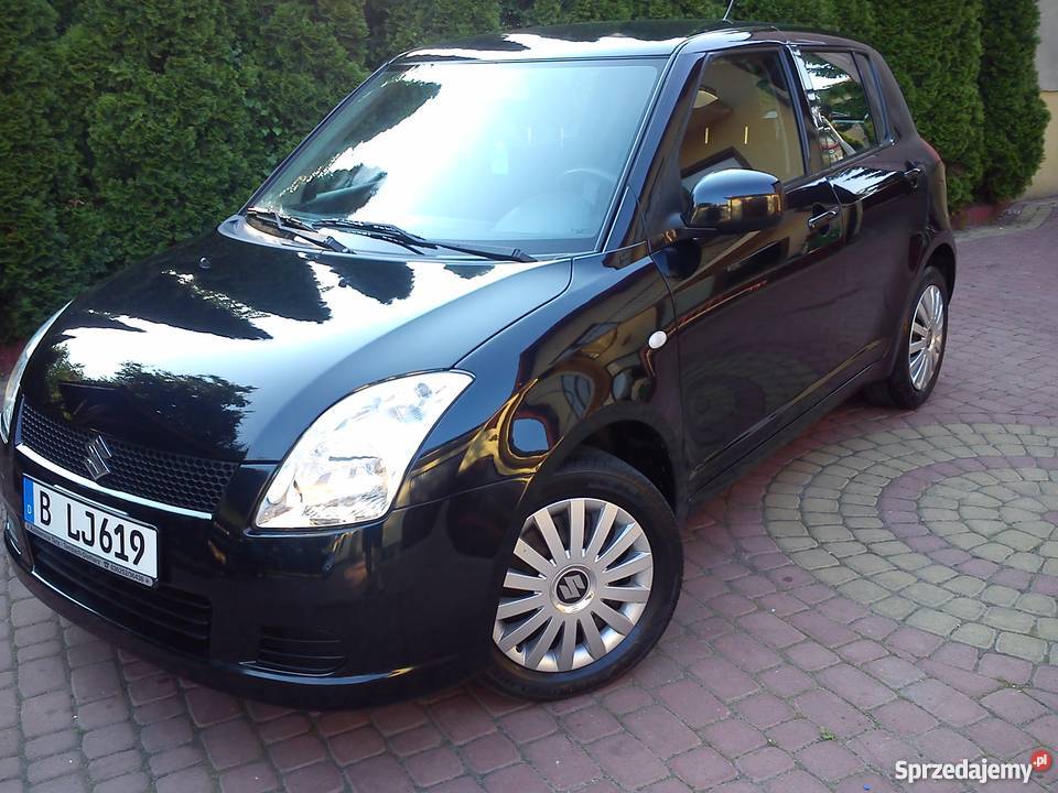 SUZUKI SWIFT 13i 90 4X4 CZARNY BŁADNY MAŁY 48000km Swift Radom