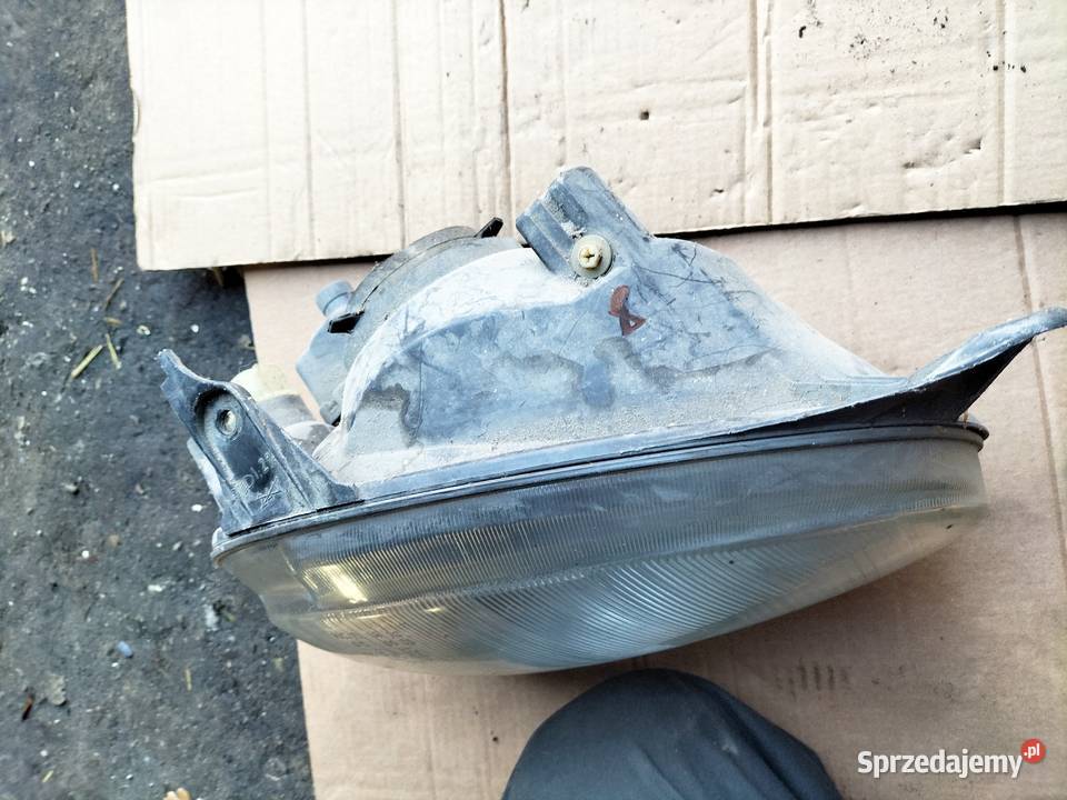 CORSA B LAMPA PRZÓD PRAWA osobowe lubelskie Kamień-Kolonia