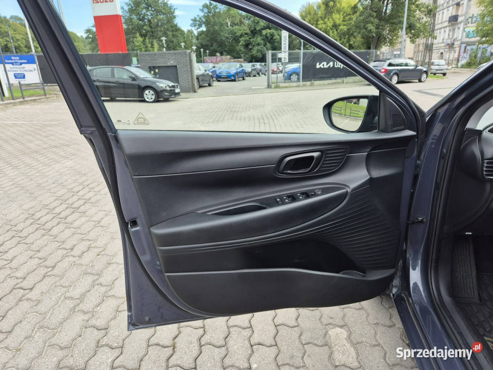 Hyundai i20 10 TGDI 100 6MT Wersja PURE Czujniki isofix łódzkie