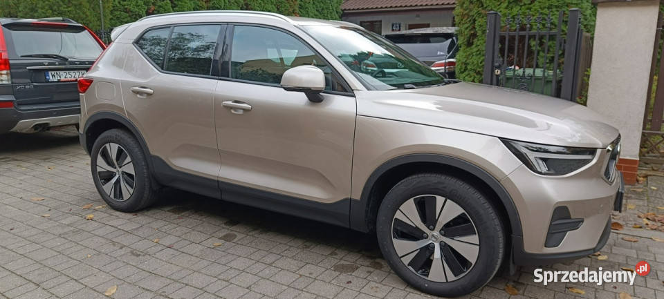 Volvo XC 40 VOLVOXC40 B3 20 Core aut salon Warszawa