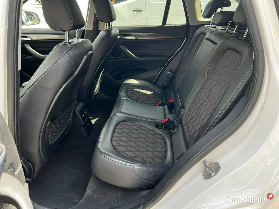 BMW X1 X1 sDrive18d Automat II F48 2015 klimatyzacja Samochody osobowe wielkopolskie Baranowo