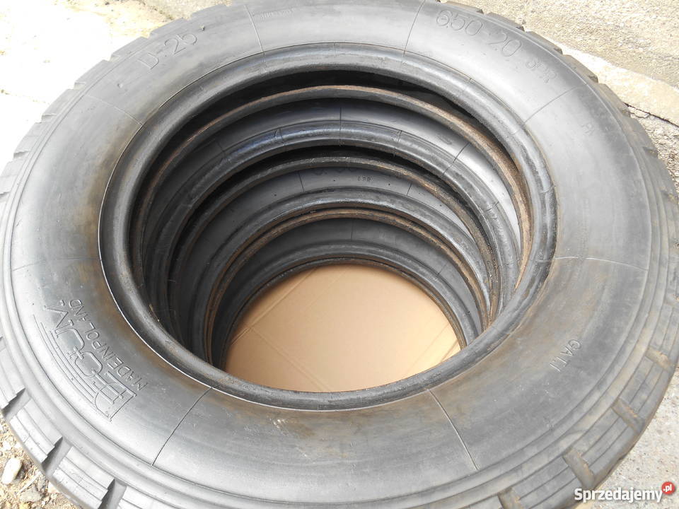 Opony 65020 stan idealny Pozostałe sprzedam