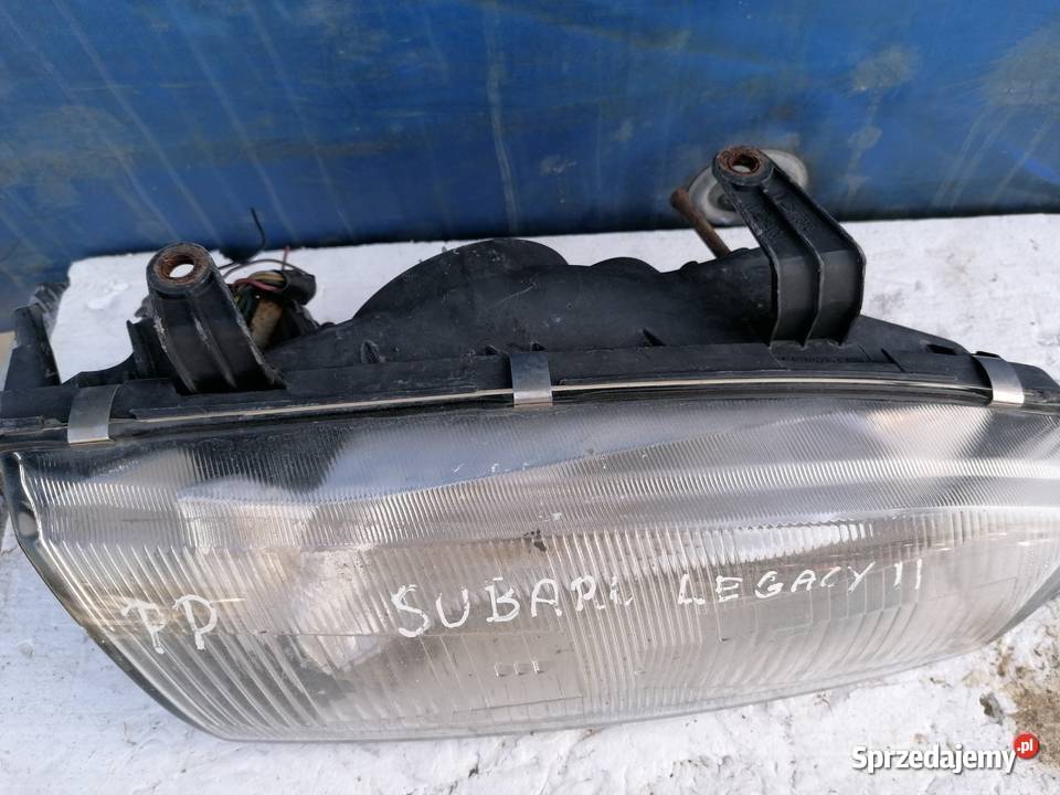 Lampa Prawa Przednia Subaru Legacy