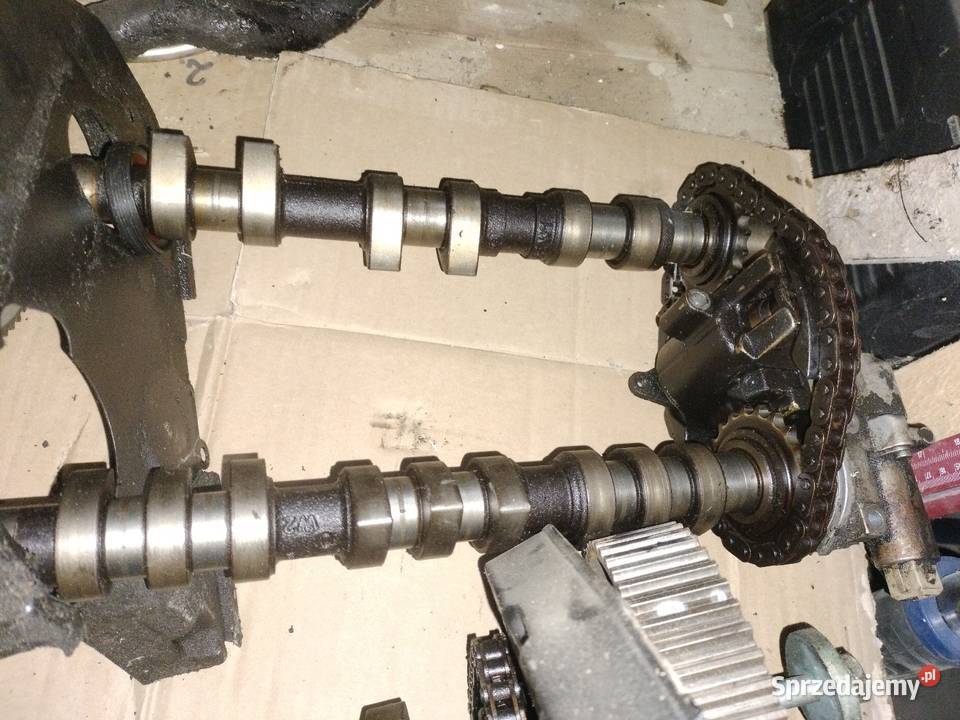 Komplet głowic i wałków rozrządu audi A6 C5 24