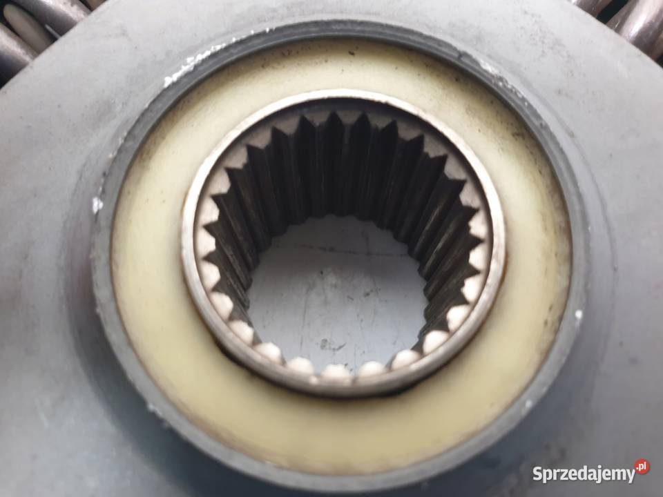 Volvo V70 III 16 D DOCISK TARCZA sprzęgło