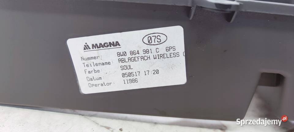 SCHOWEK PÓŁKA TUNELU AUDI A4 B9 8W0864981C Przystajń