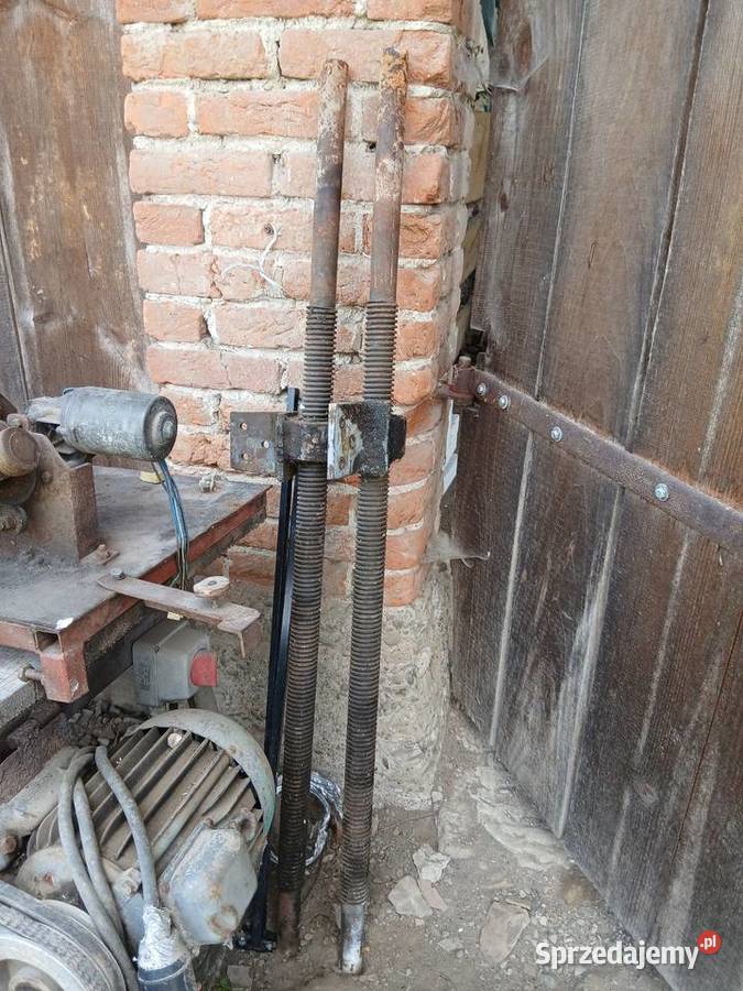 2 sztuki śrub do tartaku z nakretkami Dubiecko sprzedam