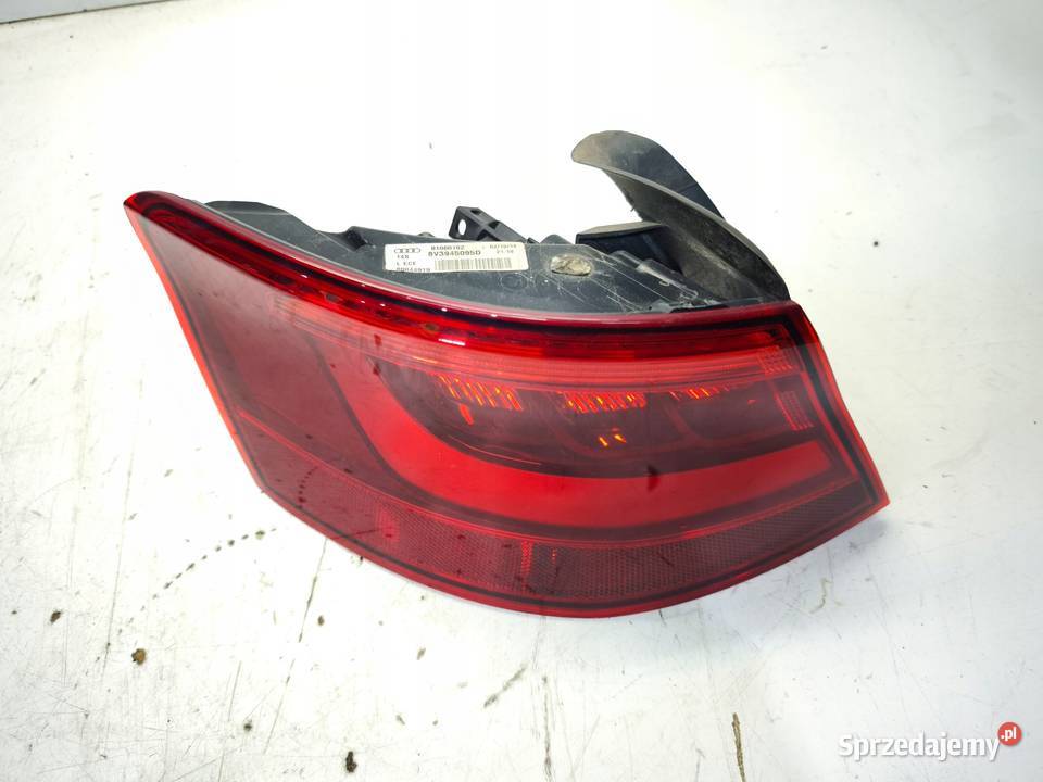LAMPA LED LEWY TYŁ W BŁOTNIK AUDI A3 8V Przystajń