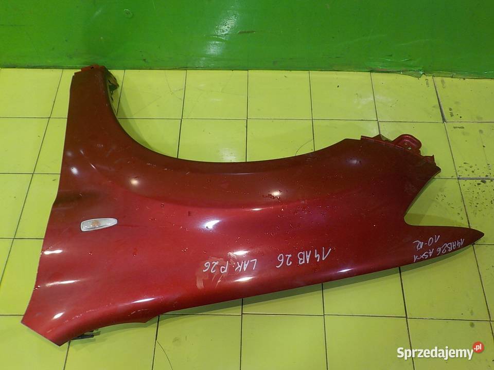 MITSUBISHI ASX I 18 B 10r 5D blotnik lewy przod