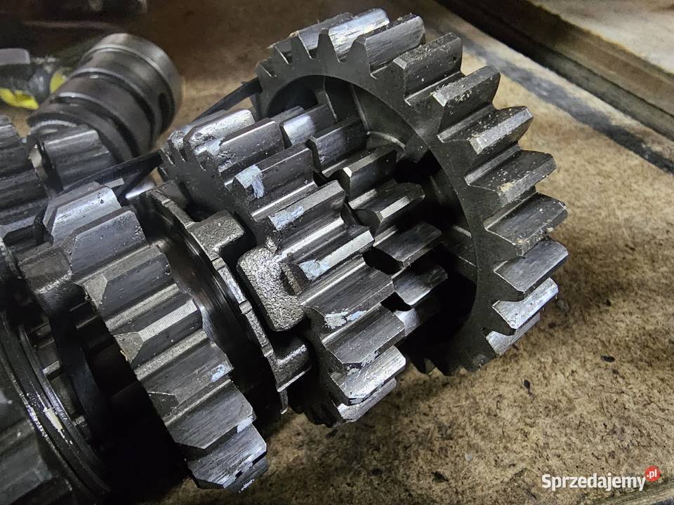 Suzuki DR 600 650 skrzynia biegów wałek wałki