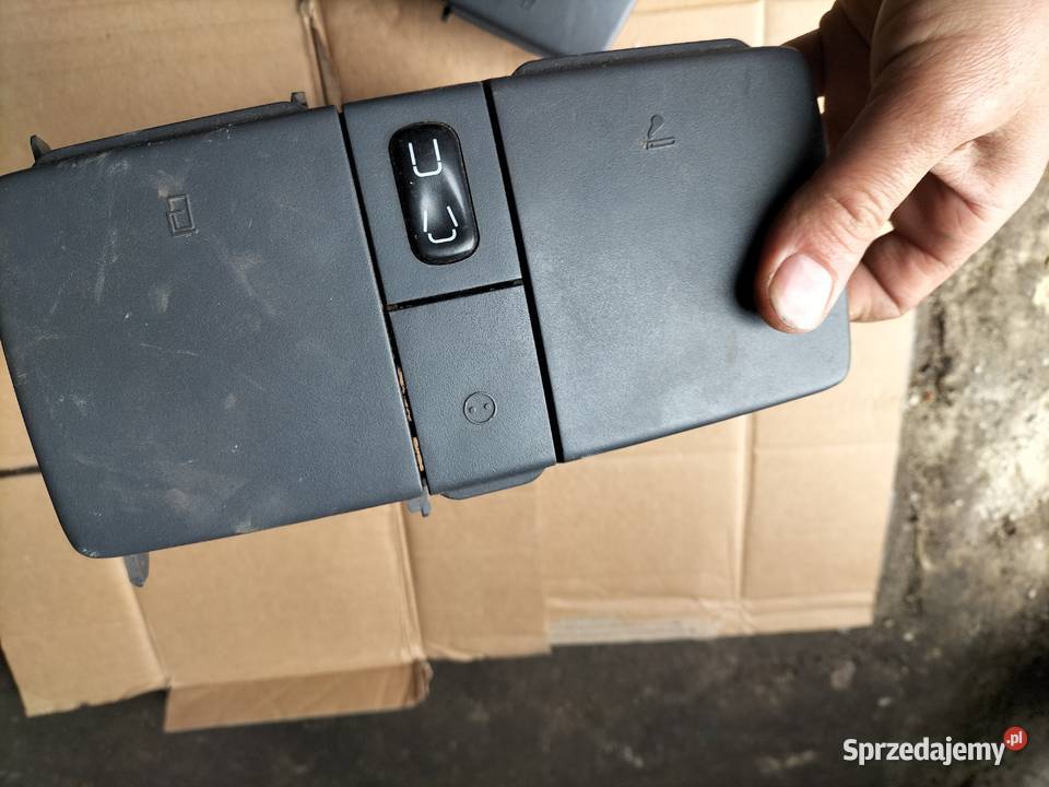 MERCEDES VITO W638 UCHWYT NA KUBEK POPIELNICZKA lubelskie
