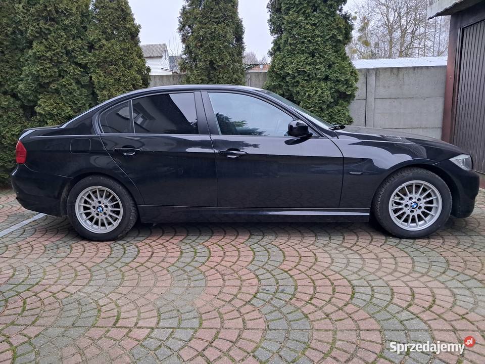 BMW E90 318i 2010r sprowadzone z Niemiec BMW Czeremcha sprzedam