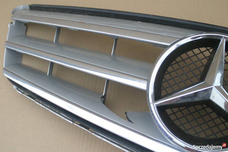 MERCEDES C KLASA W204 LIFT LISTWA GRILLA ATRAPY osobowe Bieleń