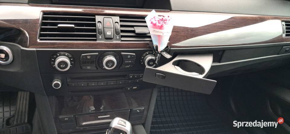 BMW E60 520d automat polift dwa komplety felg reflektory ksenonowe Seria 5