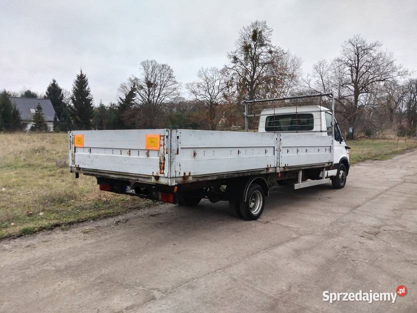 IVECO skrzynia 530 x 240 Motoryzacja Dobra