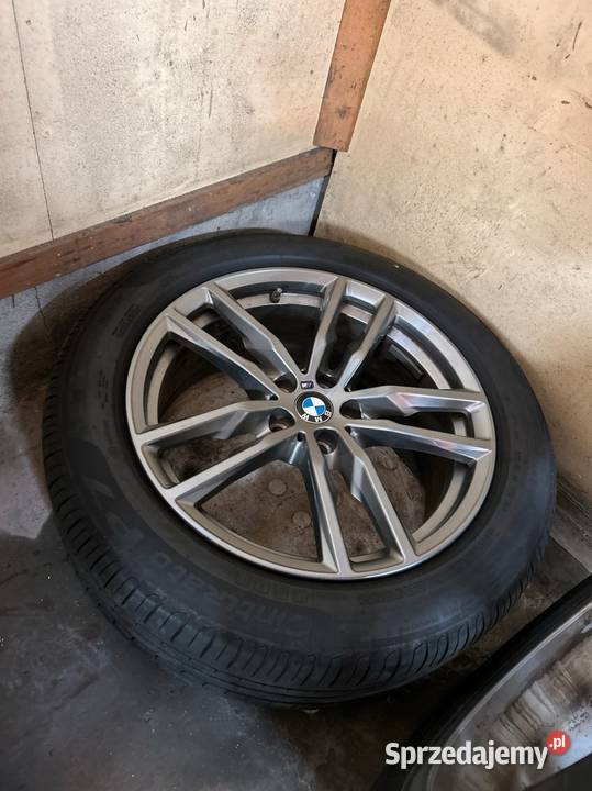 Felgi BMW Msport z oponami Pirelli 1924550 Samochodowe