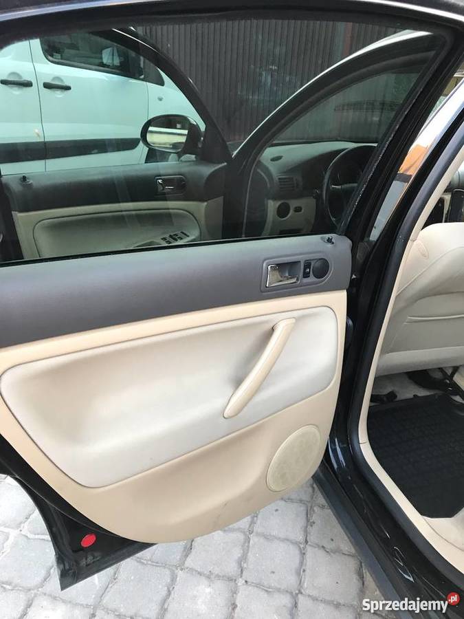 Passat B5 FL 19 TDI lifcie Ładnyzadbany Rok produkcji 2004