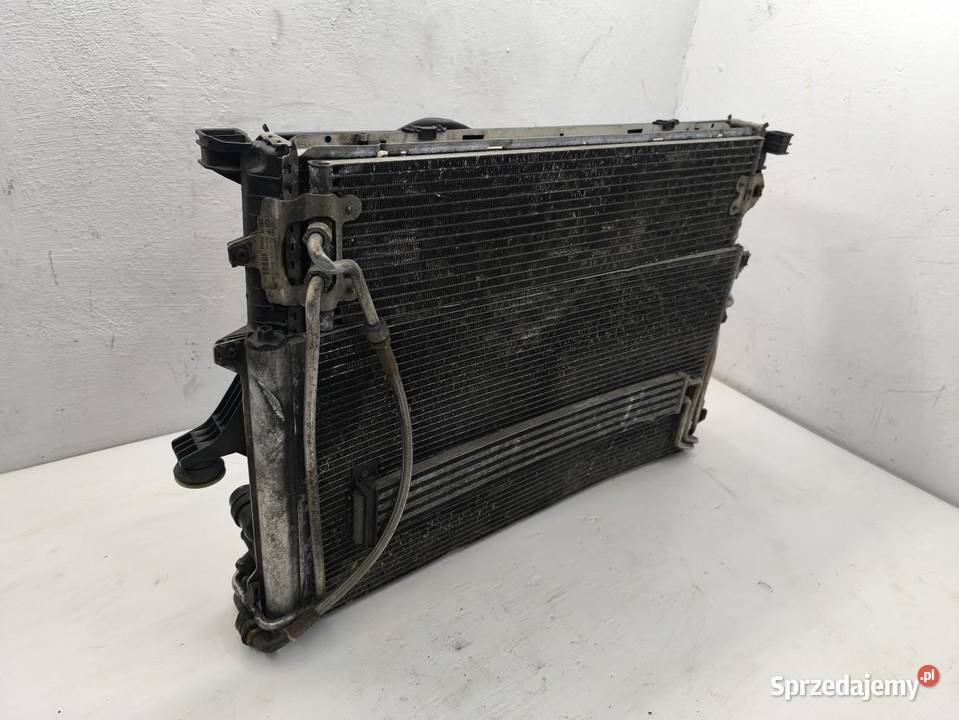 PAS PRZEDNI CHŁODNICE VW TOUAREG 25 7L0121203F sprzedam